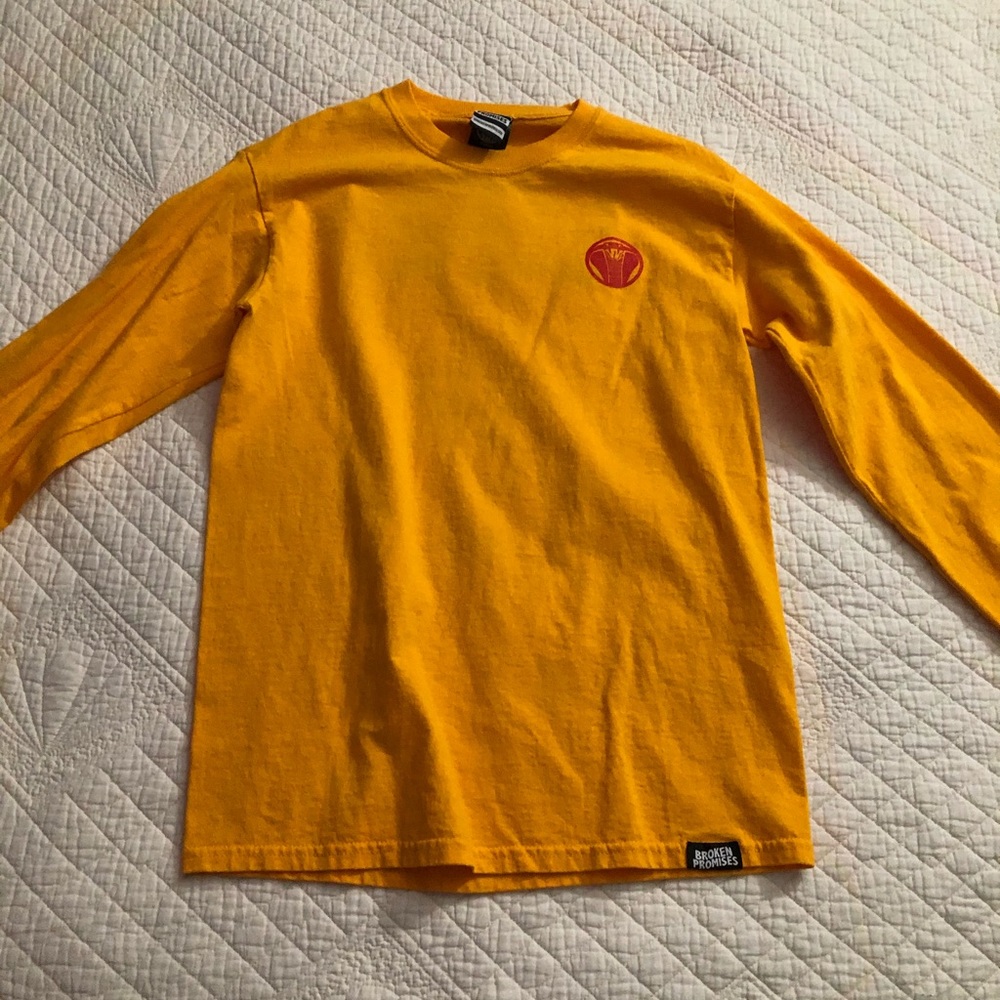 yellow/gold long sleeve shirt